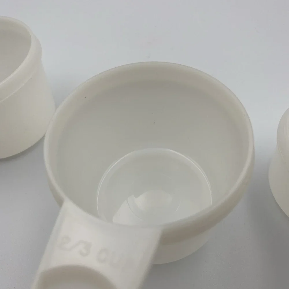Vtg Tupperware 4 Measuring Cups Opaque (color 2) Nesting 1/3-1/2-2/3-3/4